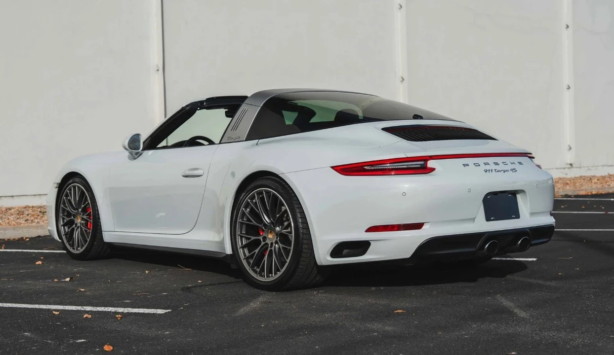 2017 Porsche 991 Targa 4 & 4S - Image 2 of 4