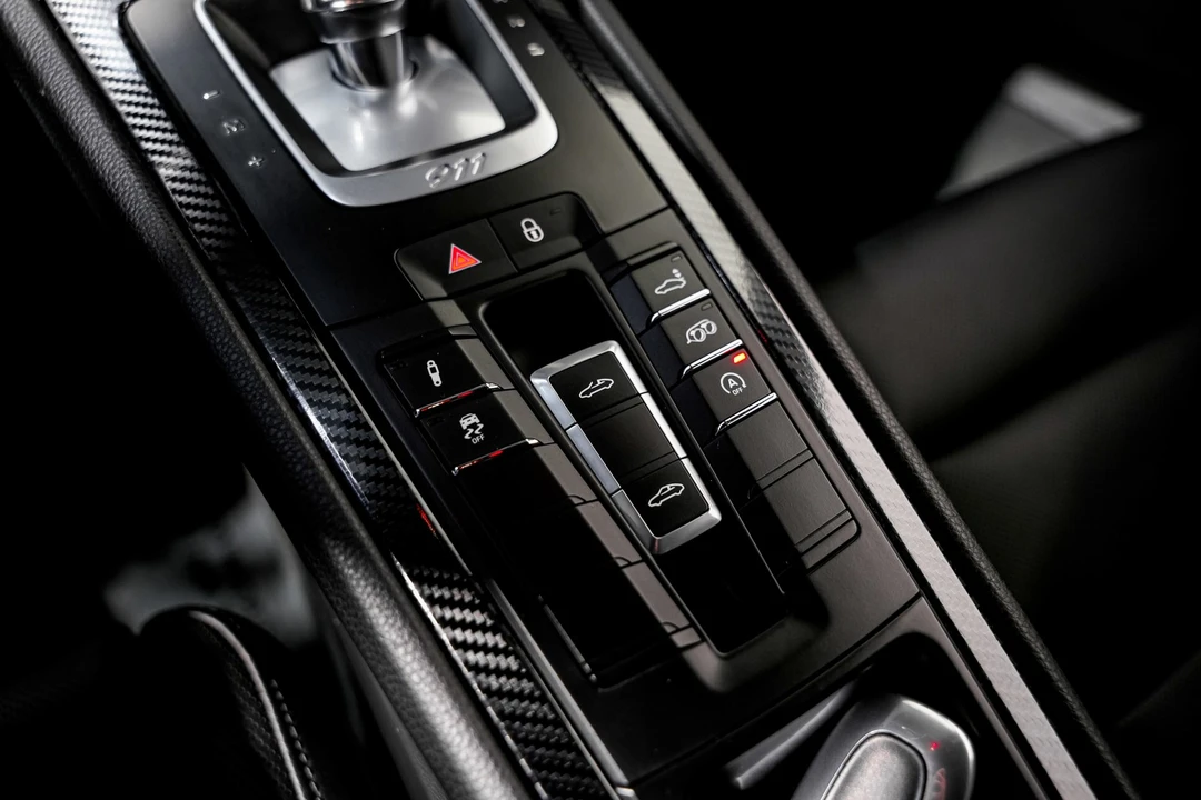 2017 Porsche 991 Targa 4 & 4S - Image 15 of 21