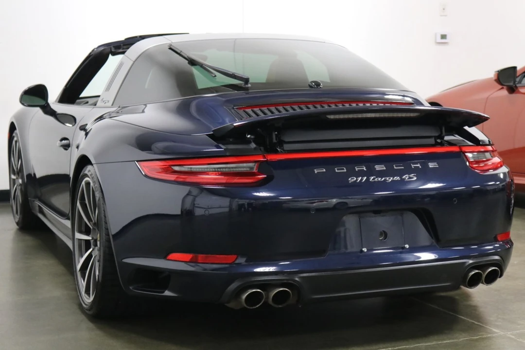 2017 Porsche 991 Targa 4 & 4S - Image 11 of 12