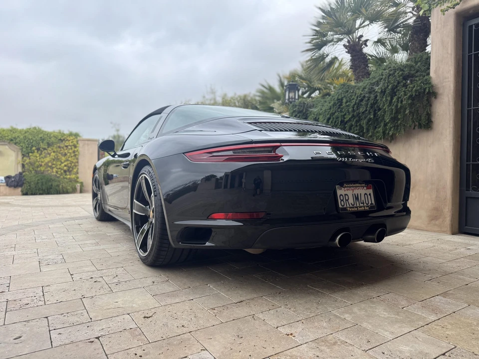 2017 Porsche 991 Targa 4 & 4S - Image 12 of 31