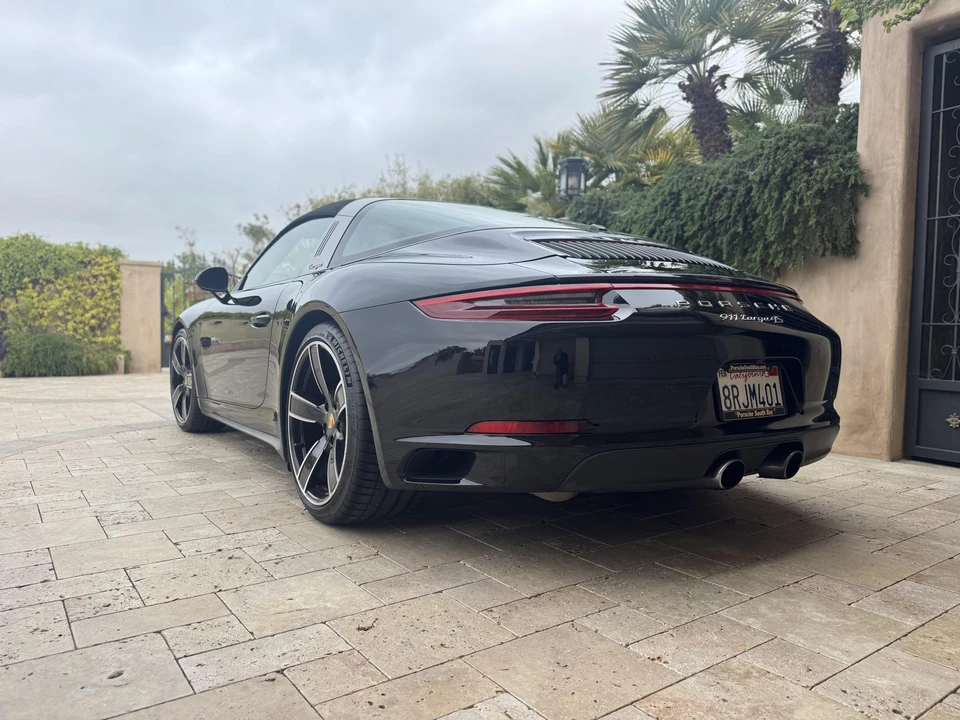 2017 Porsche 991 Targa 4 & 4S - Image 13 of 31