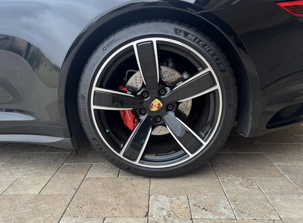 2017 Porsche 991 Targa 4 & 4S - Image 29 of 31