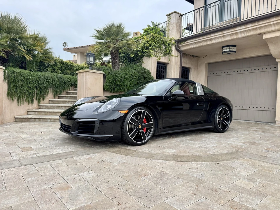 2017 Porsche 991 Targa 4 & 4S - Image 2 of 31