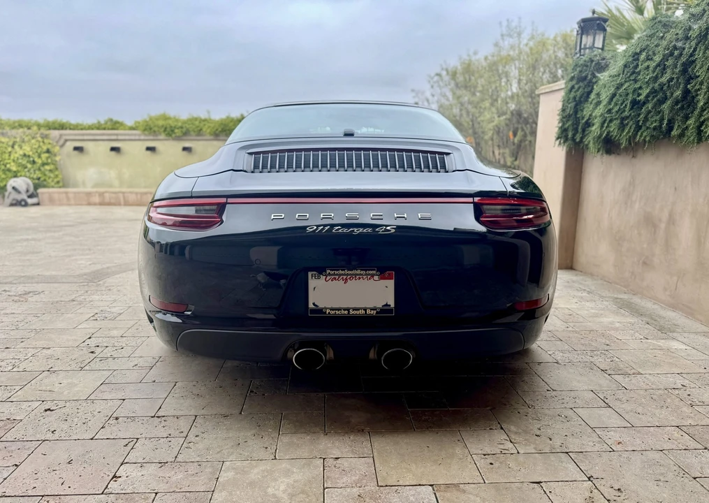 2017 Porsche 991 Targa 4 & 4S - Image 11 of 31