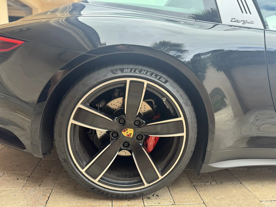 2017 Porsche 991 Targa 4 & 4S - Image 28 of 31