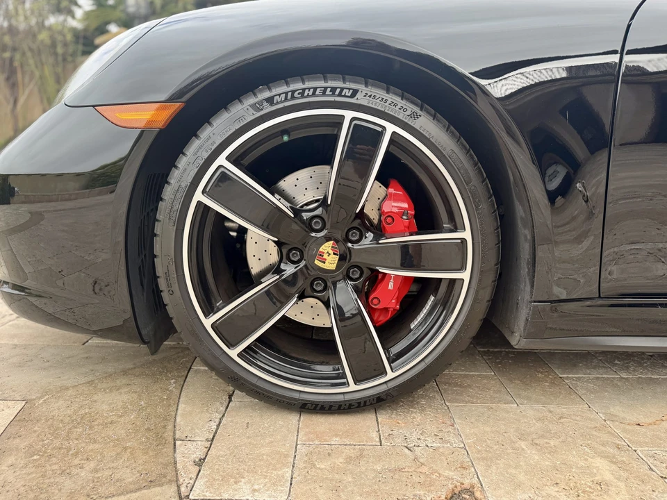 2017 Porsche 991 Targa 4 & 4S - Image 26 of 31