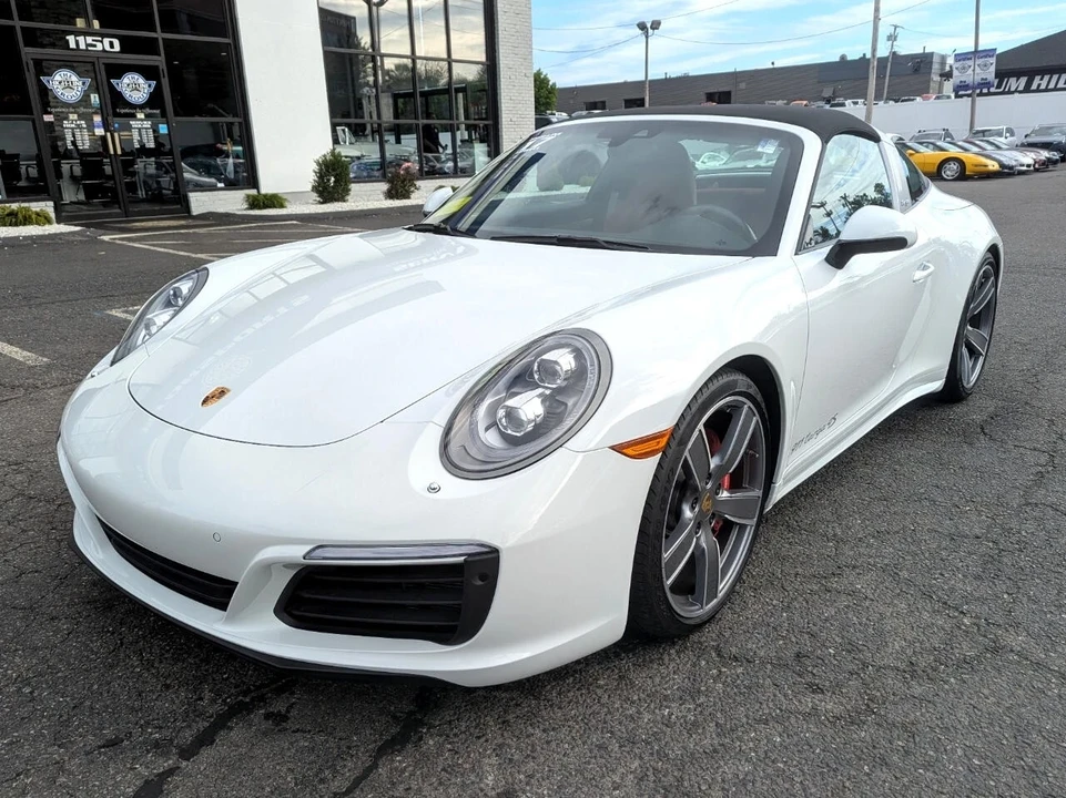 2017 Porsche 991 Targa 4 & 4S - Image 2 of 21