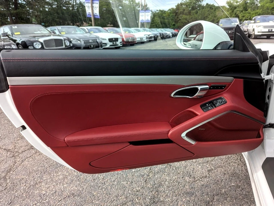 2017 Porsche 991 Targa 4 & 4S - Image 10 of 21