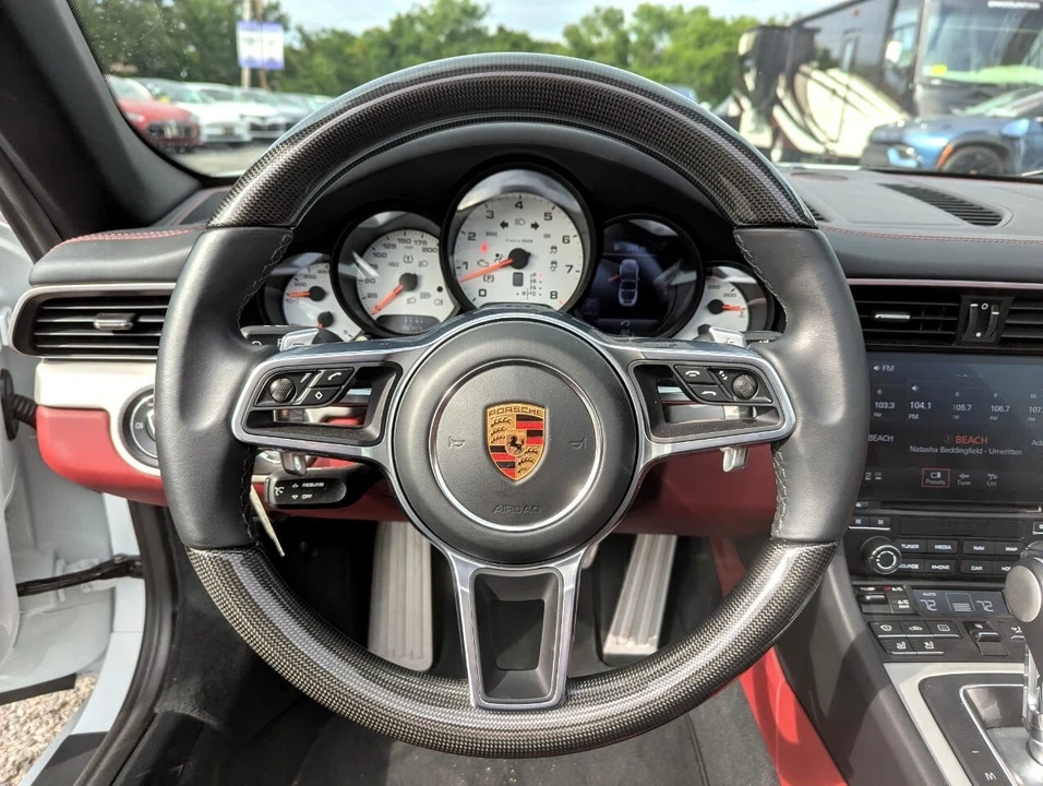 2017 Porsche 991 Targa 4 & 4S - Image 14 of 21