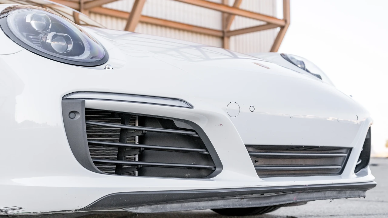 2017 Porsche 991 Targa 4 & 4S - Image 26 of 31