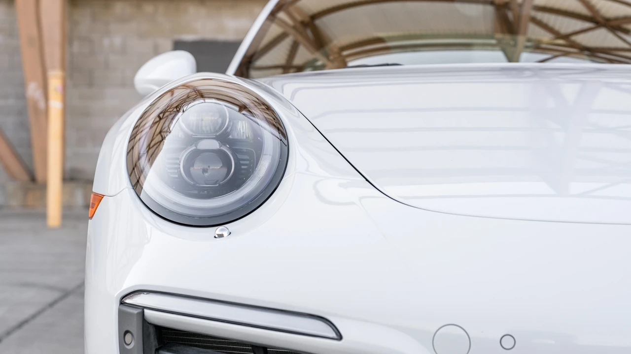 2017 Porsche 991 Targa 4 & 4S - Image 28 of 31