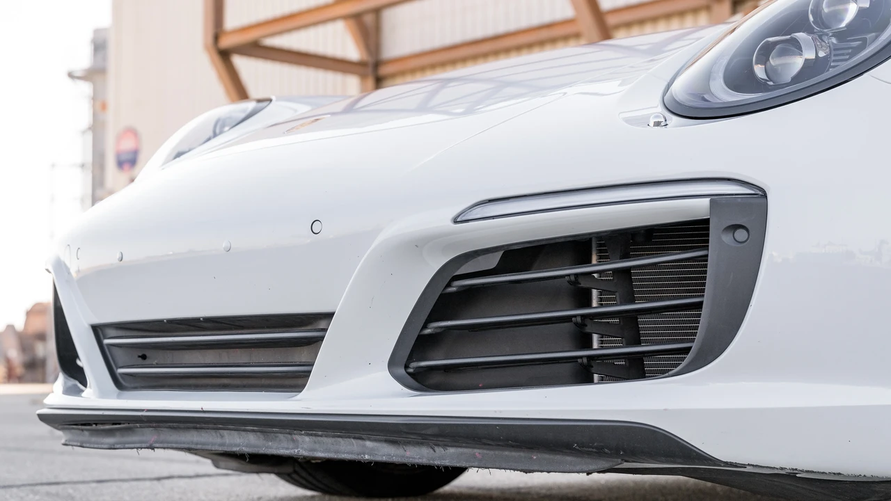 2017 Porsche 991 Targa 4 & 4S - Image 27 of 31