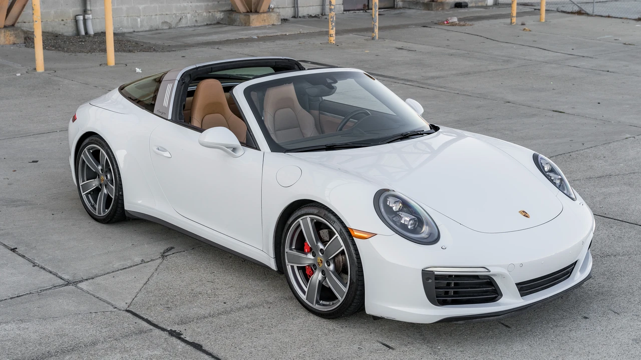2017 Porsche 991 Targa 4 & 4S - Image 20 of 31