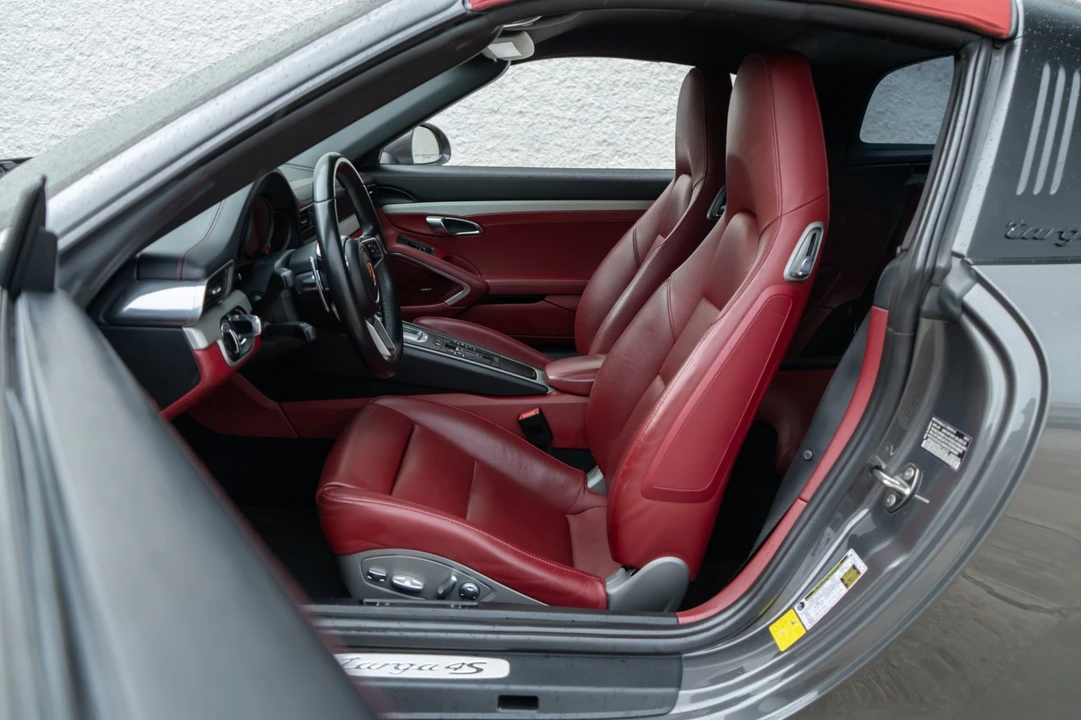 2017 Porsche 991 Targa 4 & 4S - Image 6 of 31