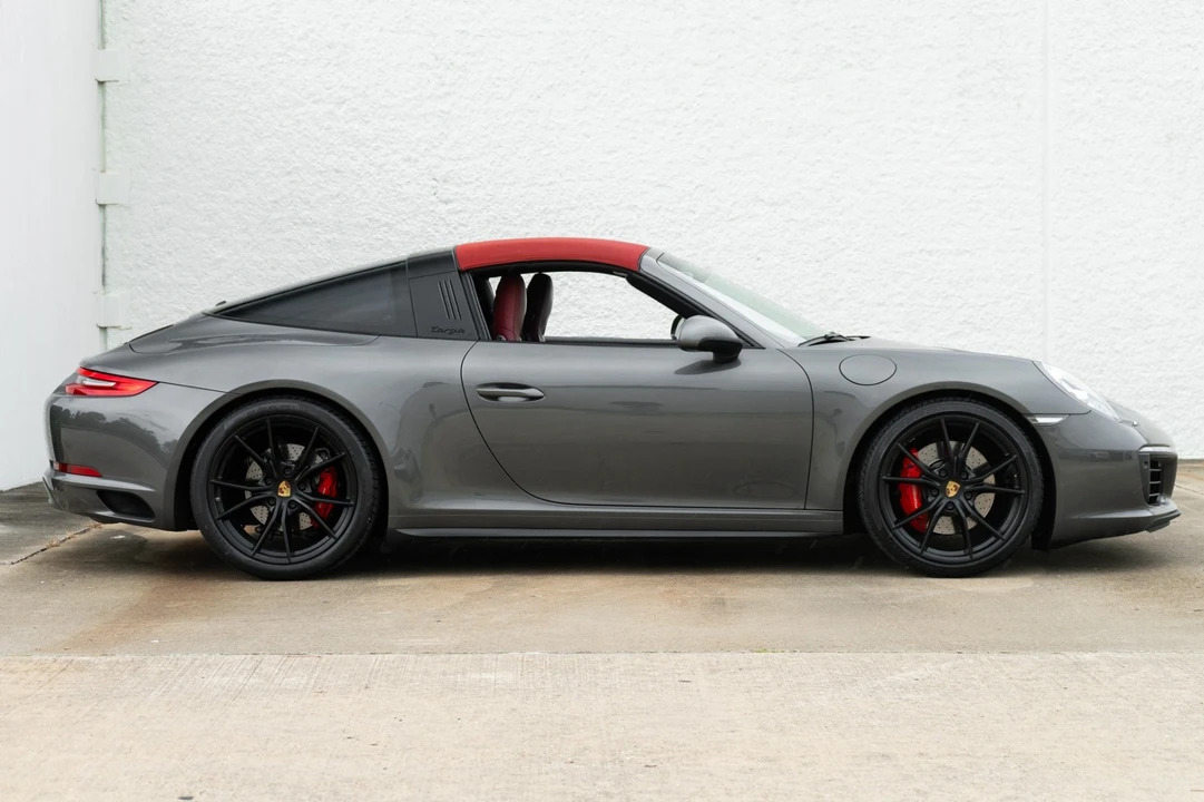 2017 Porsche 991 Targa 4 & 4S - Image 3 of 31