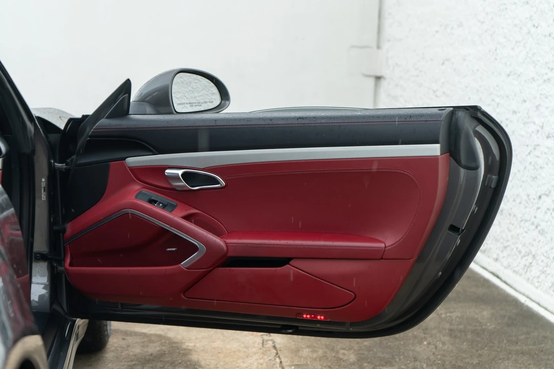 2017 Porsche 991 Targa 4 & 4S - Image 26 of 31