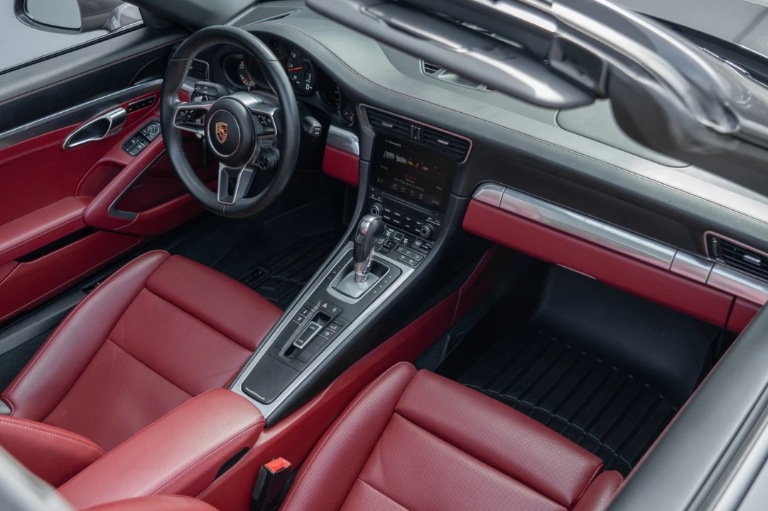 2017 Porsche 991 Targa 4 & 4S - Image 6 of 21