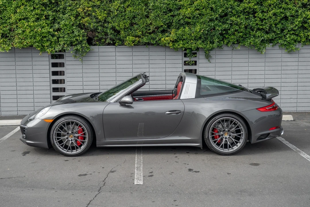 2017 Porsche 991 Targa 4 & 4S - Image 20 of 21