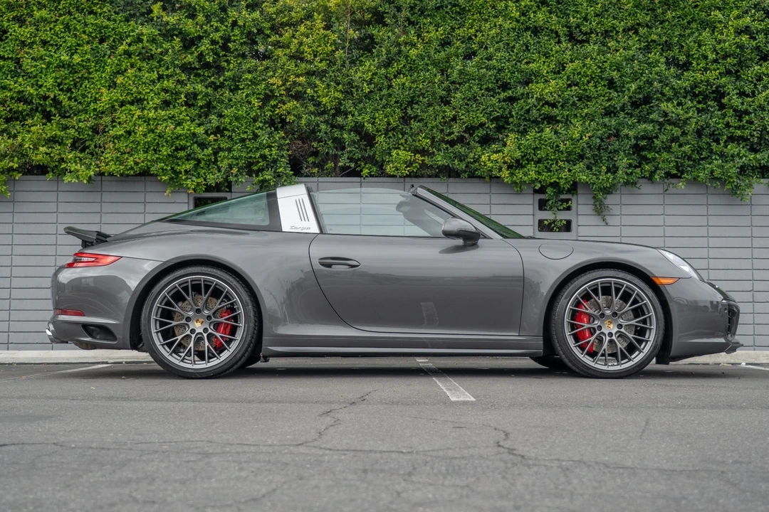 2017 Porsche 991 Targa 4 & 4S - Image 8 of 21
