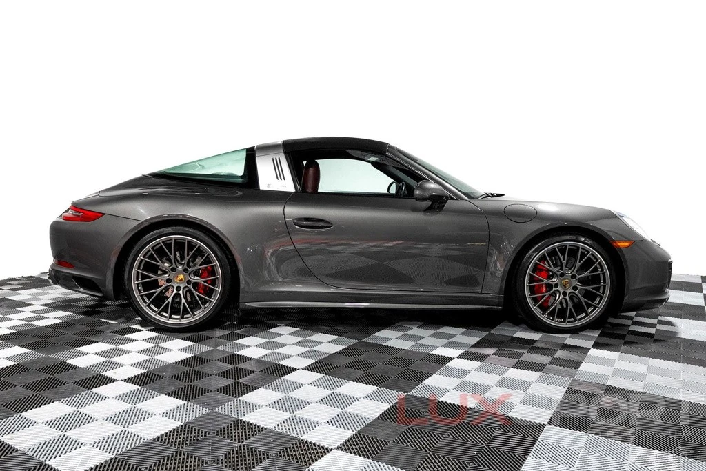 2017 Porsche 991 Targa 4 & 4S - Image 6 of 12