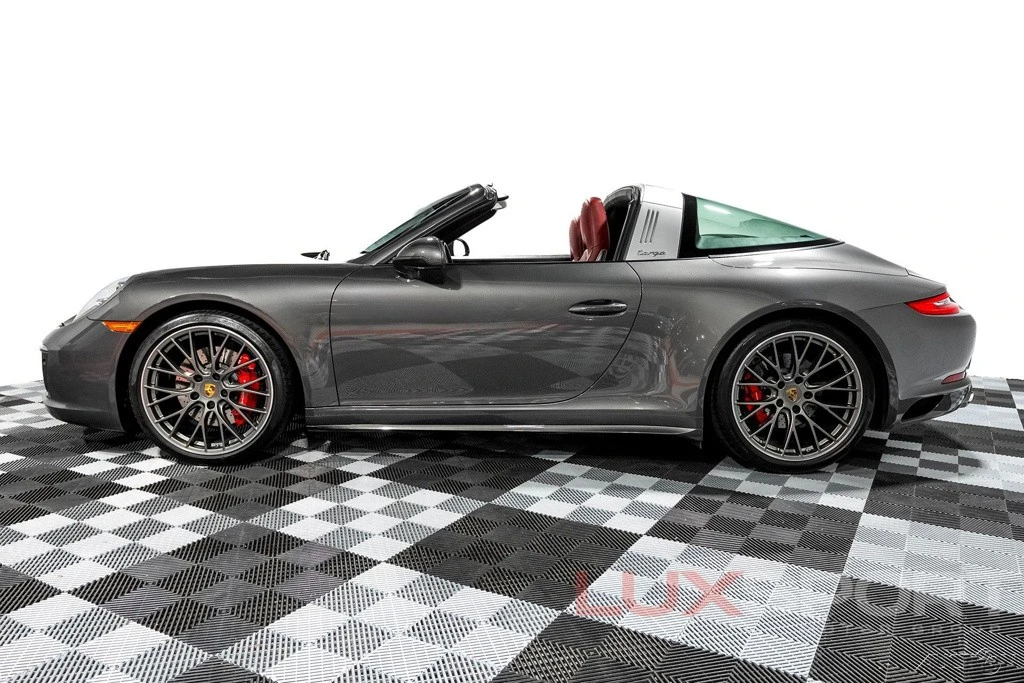 2017 Porsche 991 Targa 4 & 4S - Image 2 of 12