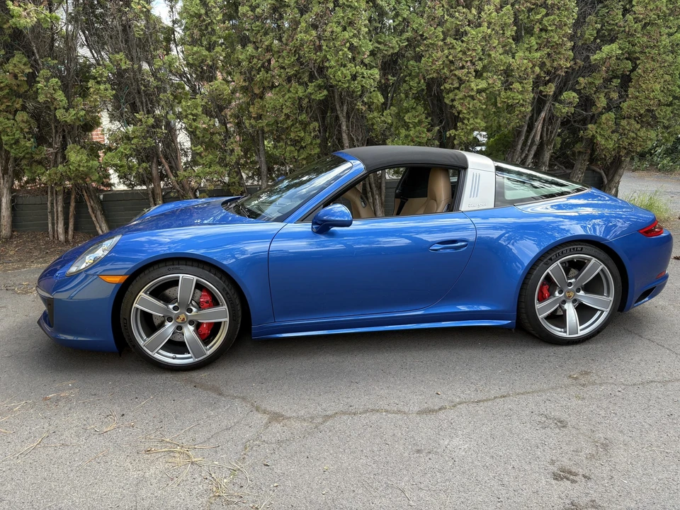 2017 Porsche 991 Targa 4 & 4S - Image 12 of 31