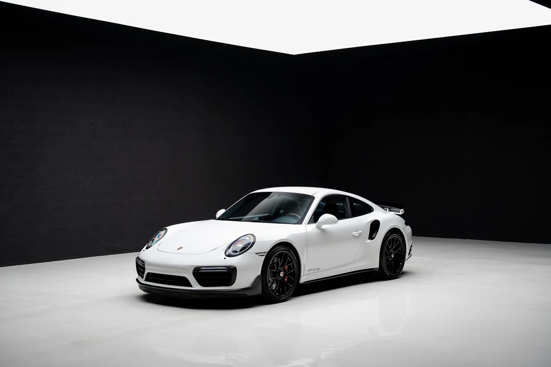 2017 Porsche 991 Turbo - Image 4 of 31