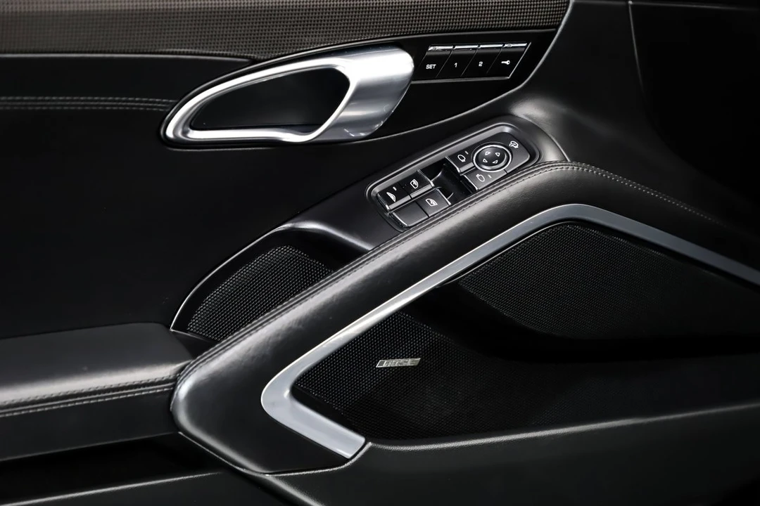 2017 Porsche 991 Turbo - Image 8 of 21