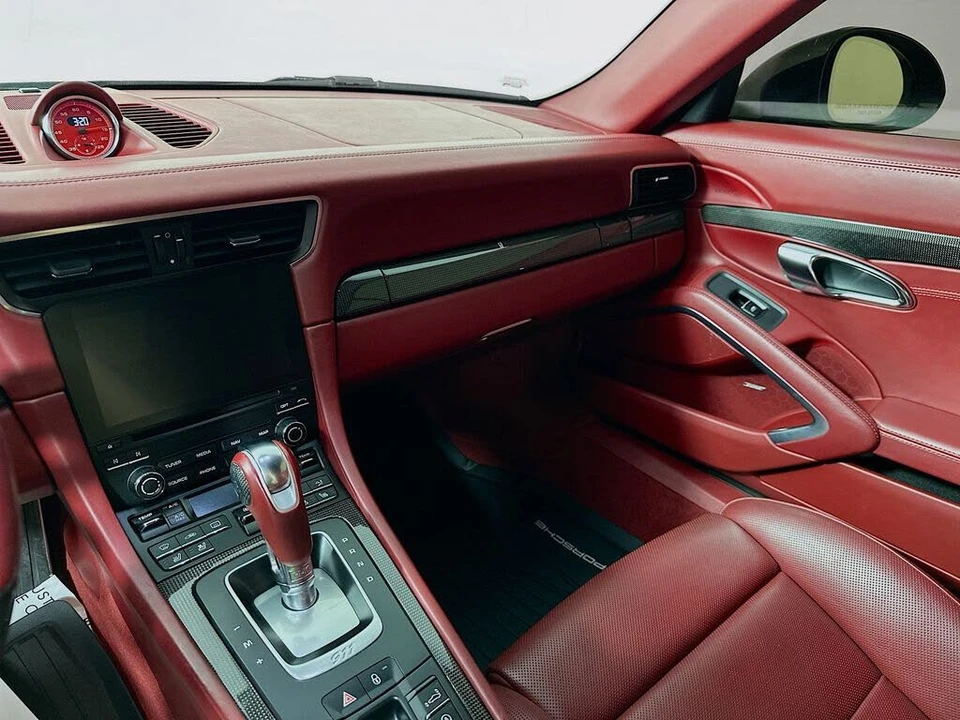 2017 Porsche 991 Turbo - Image 16 of 26