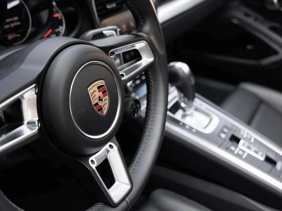 2017 Porsche 991 Turbo - Image 19 of 31