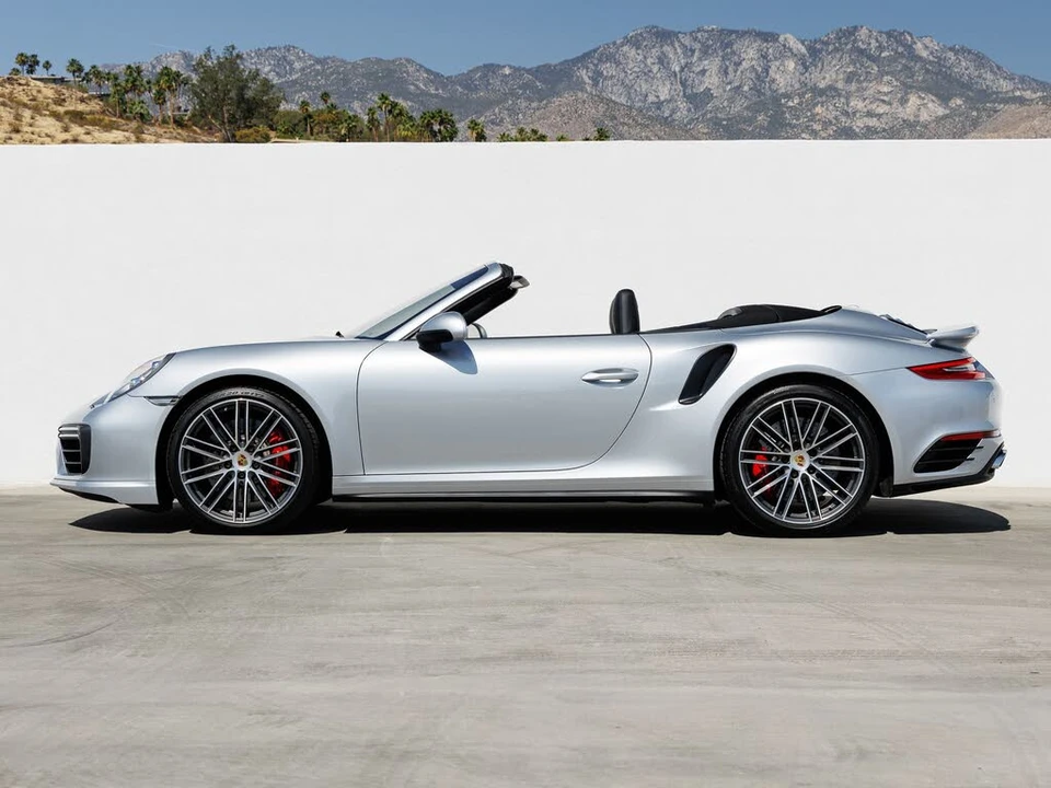 2017 Porsche 991 Turbo - Image 2 of 31
