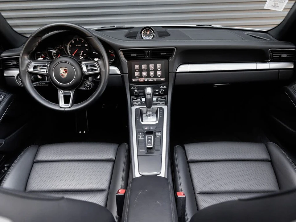2017 Porsche 991 Turbo - Image 16 of 31