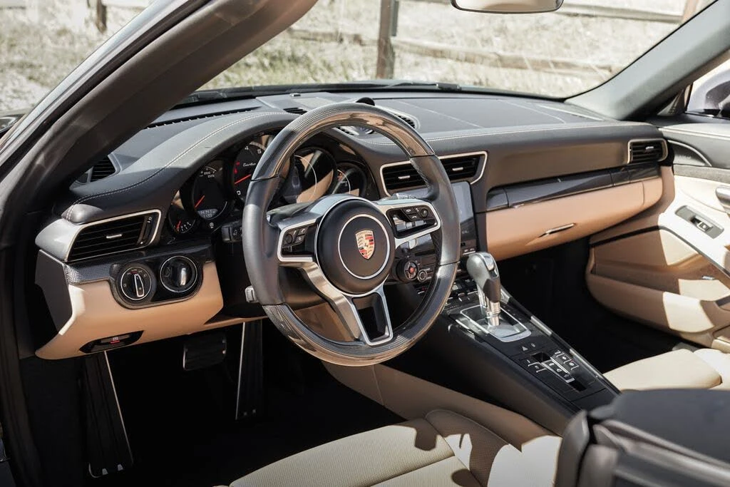 2017 Porsche 991 Turbo - Image 4 of 31