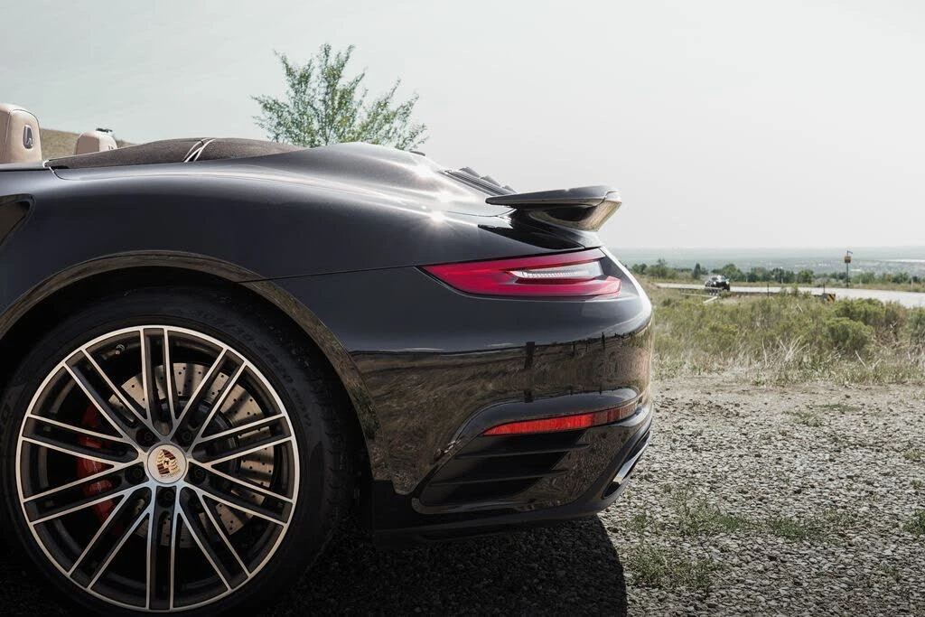 2017 Porsche 991 Turbo - Image 15 of 31