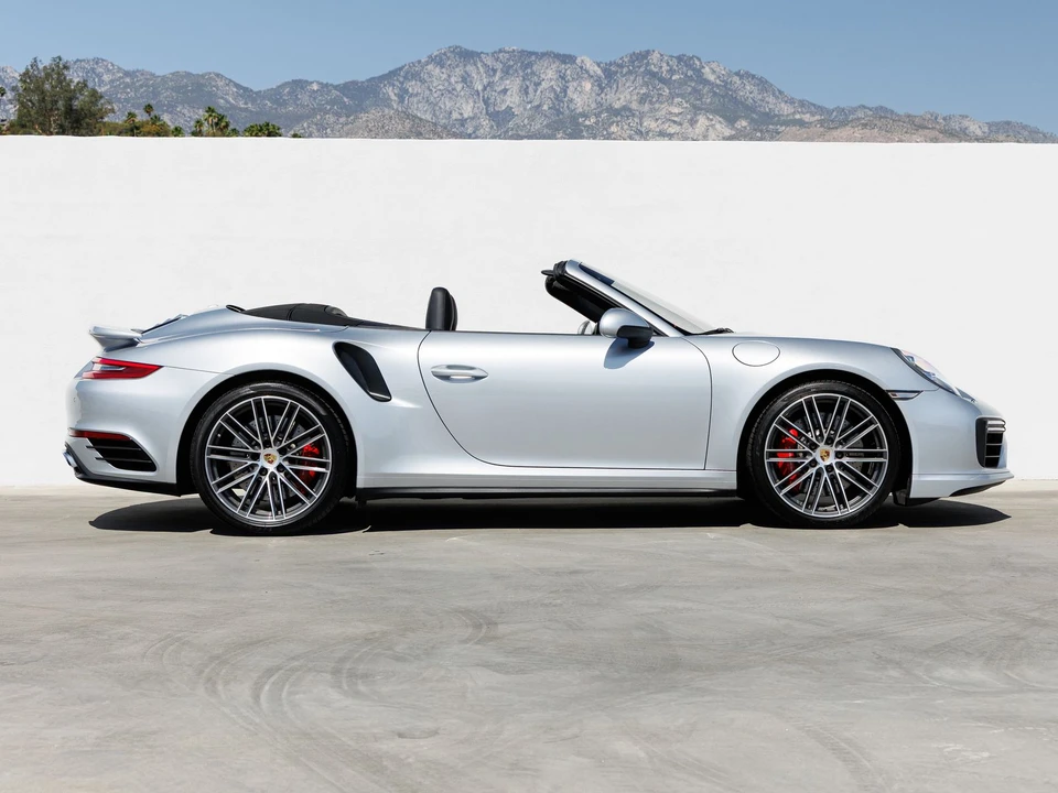 2017 Porsche 991 Turbo - Image 8 of 31