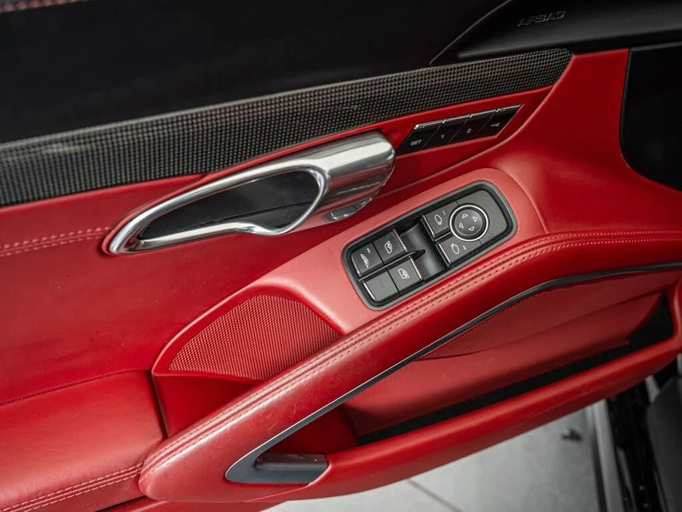 2017 Porsche 991 Turbo - Image 30 of 31