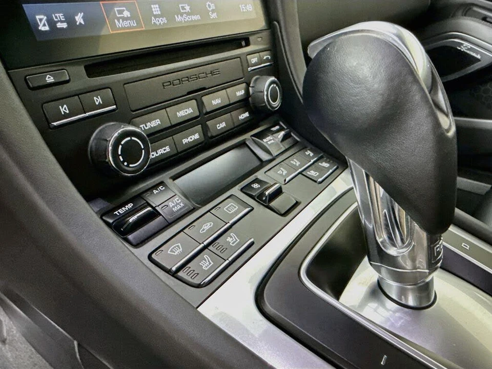 2017 Porsche 991 Turbo - Image 15 of 29