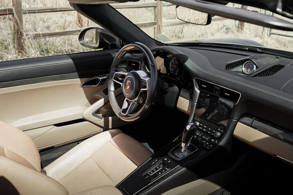 2017 Porsche 991 Turbo - Image 17 of 31