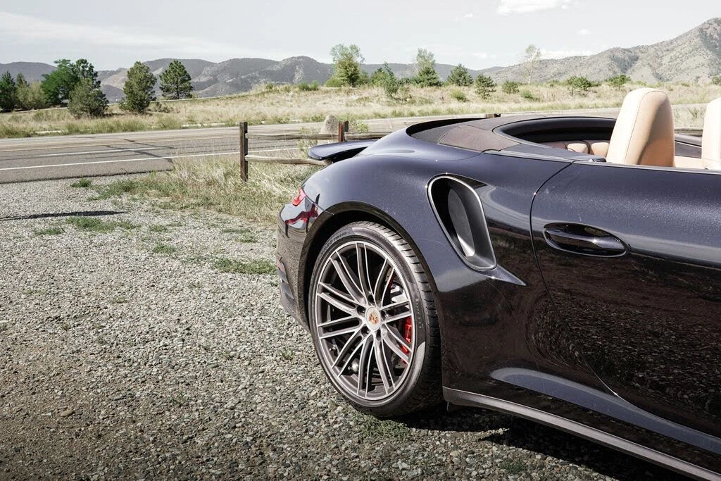 2017 Porsche 991 Turbo - Image 14 of 31