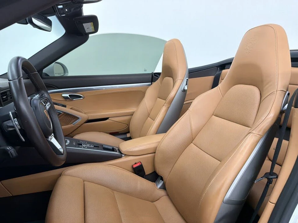 2017 Porsche 991 Turbo - Image 25 of 30