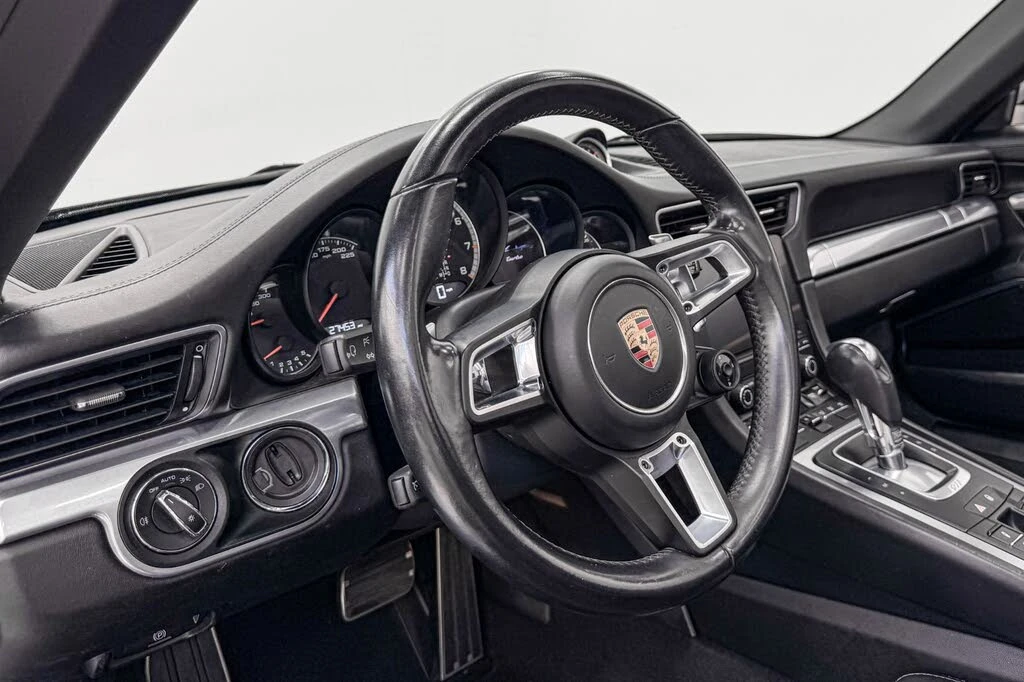 2017 Porsche 991 Turbo - Image 13 of 31