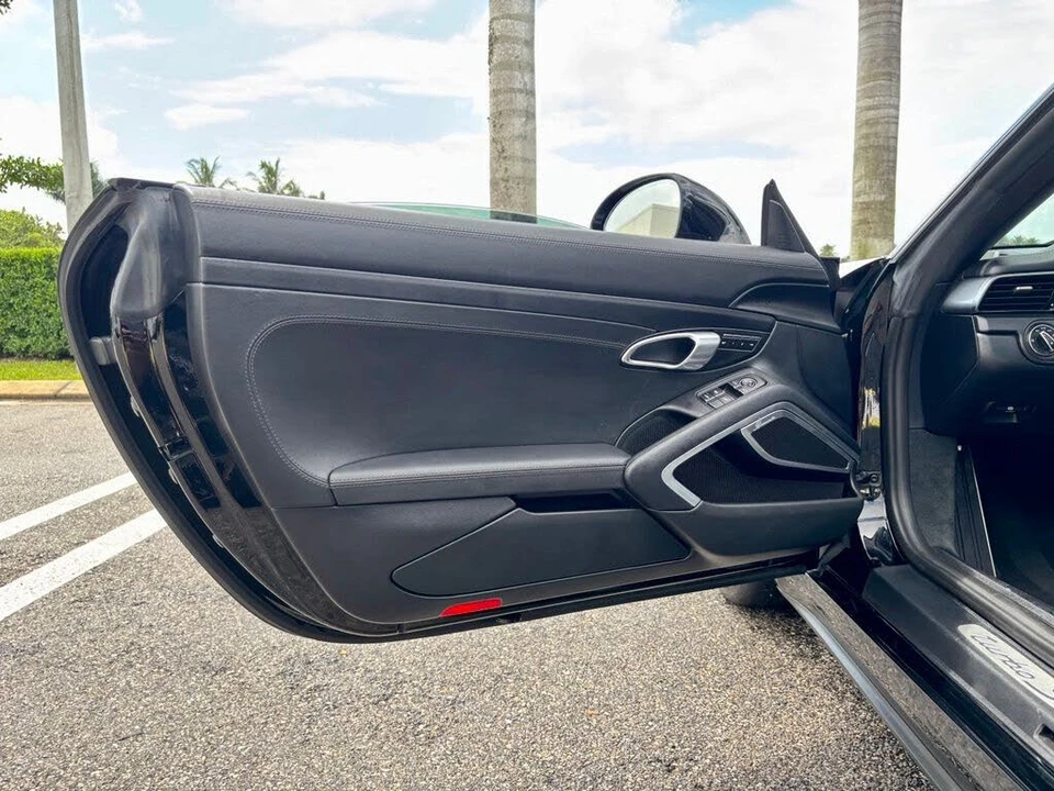 2017 Porsche 991 Turbo S - Image 19 of 28