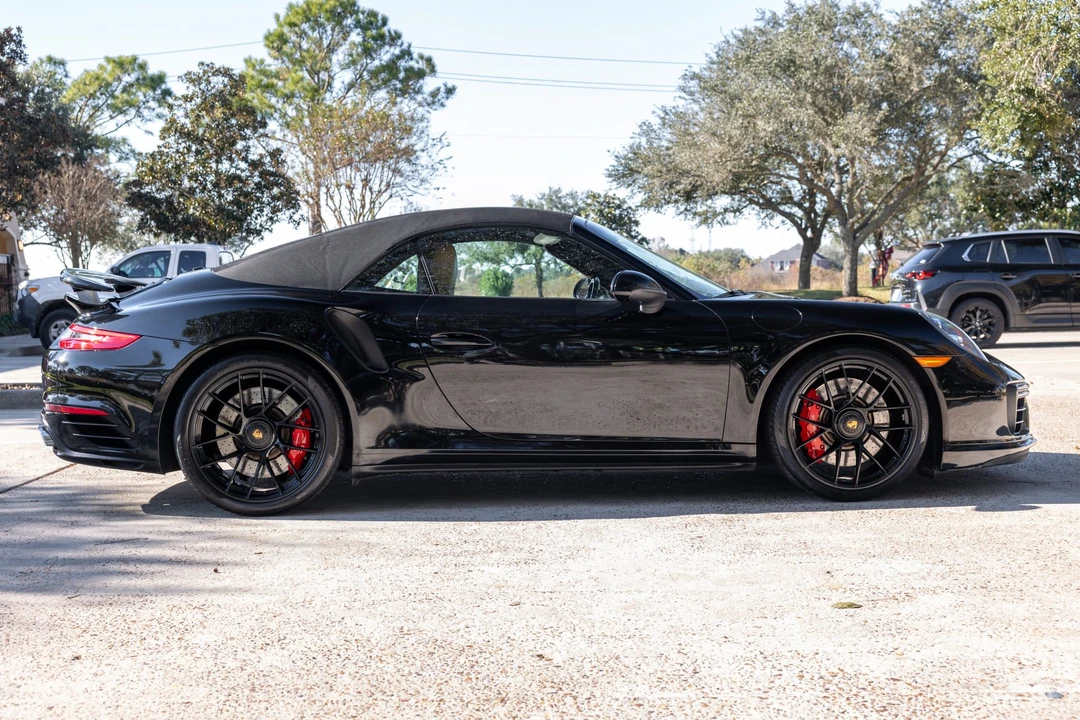 2017 Porsche 991 Turbo - Image 12 of 31