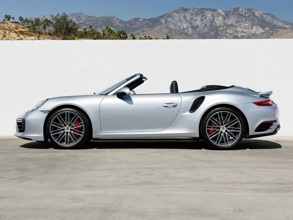2017 Porsche 991 Turbo - Image 2 of 5