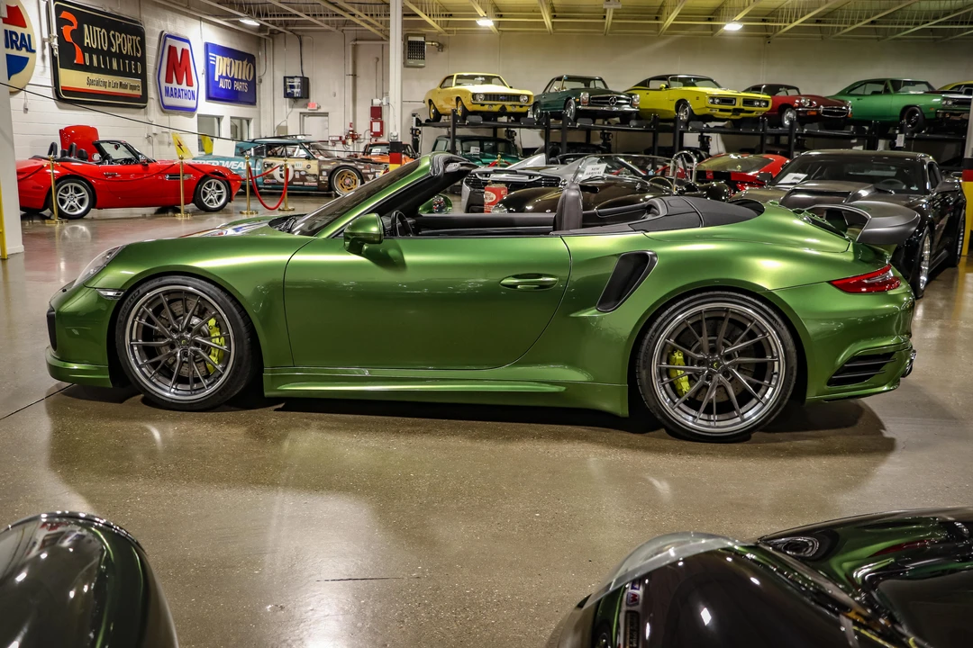 2017 Porsche 991 Turbo - Image 17 of 31