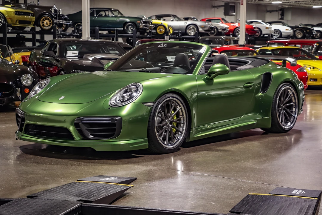 2017 Porsche 991 Turbo - Image 15 of 31