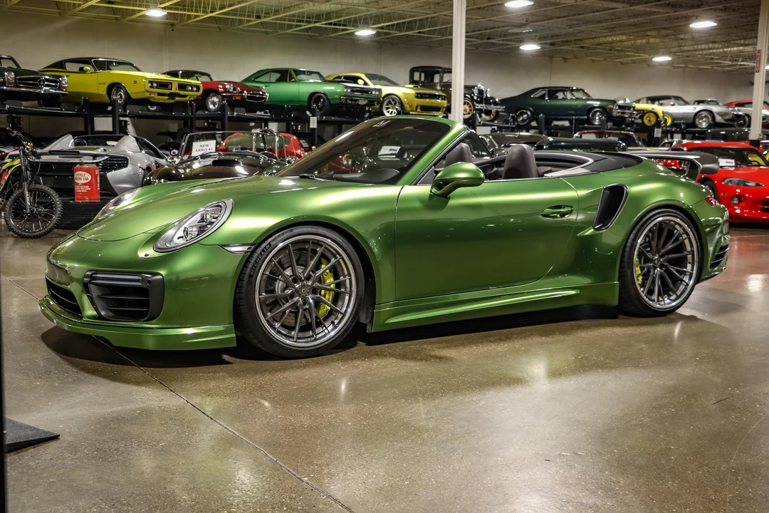 2017 Porsche 991 Turbo - Image 16 of 31