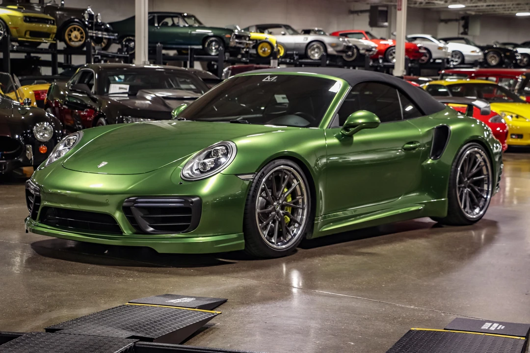 2017 Porsche 991 Turbo - Image 6 of 31