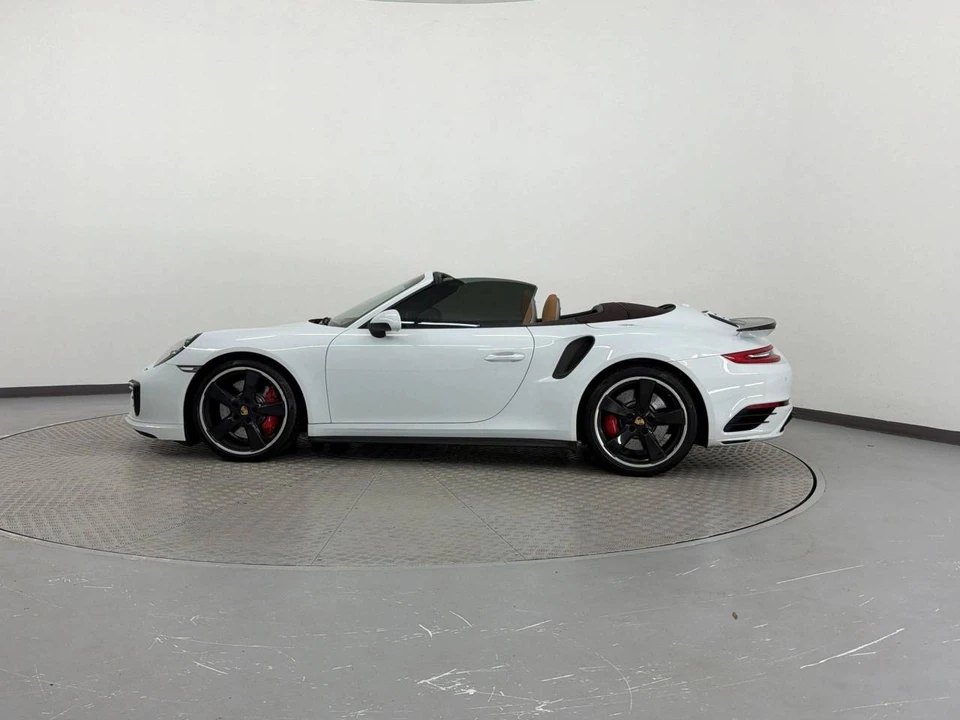 2017 Porsche 991 Turbo - Image 2 of 5