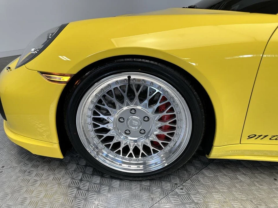 2017 Porsche 991 Turbo - Image 27 of 30